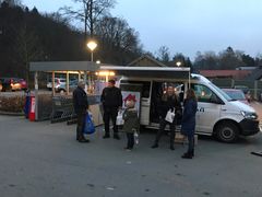 Bo Trygt og Den mobile politistation har tidligere besøg Hareskovby for at fortælle borgerne om indbrudsforebyggelse.