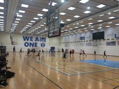 Stemningen var god i Søndersøhallen, da Værløse Basketball Klub i 2020 afholdte sommerferieaktiviteten Basketball Camp.