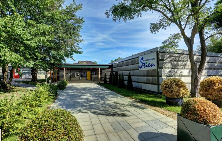 Bybækskolen rummer mange forskellige tilbud, blandt andet Aktivitetscenter Stien.