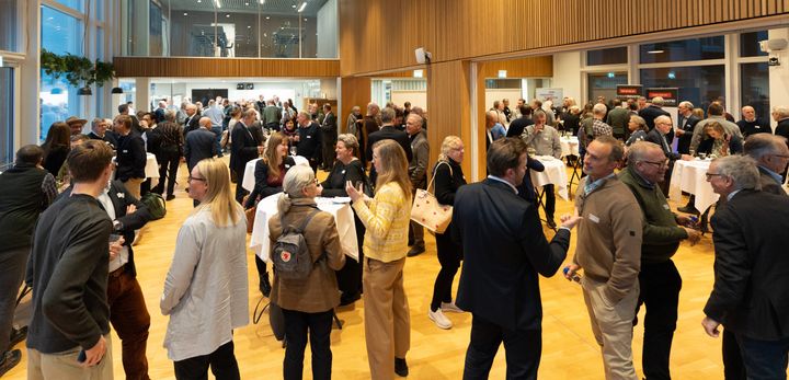 Furesøs virksomheder vil gerne hjælpe flere ukrainere ud på arbejdsmarkedet. Samtidig ansætter Furesø Kommune endnu en virksomhedskonsulent til opgaven.