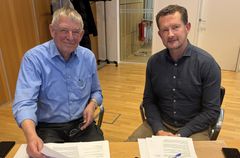 Folkeoplysningsudvalgets formand, Jacob Krarup (th.) og næstformand, Sven Krarup Nielsen (tv.) under udvalgsmødet 9. april 2026