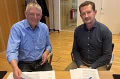 Folkeoplysningsudvalgets formand Jacob Kjeldsen Krarup vil byde velkommen. Her ses han sammen med næstformand Sven Krarup Nielsen