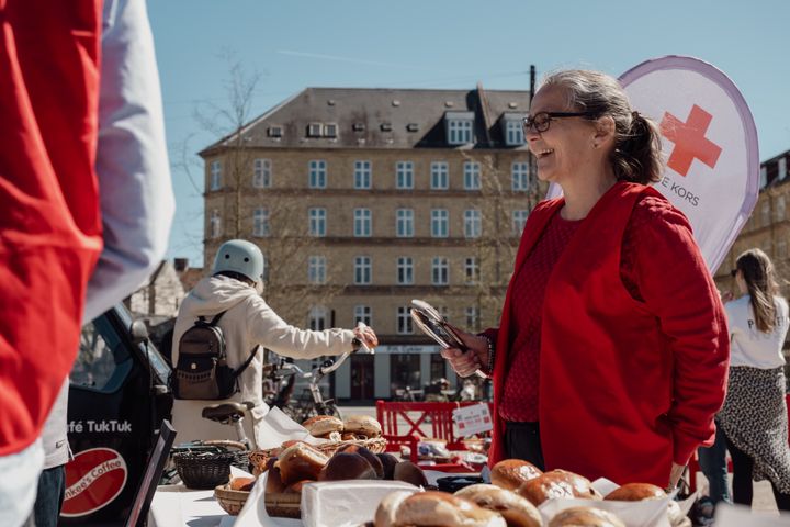 I anledning af Røde Kors' 150-års jubilæum afholder organisationen fem folkemøder rundt om i landet.