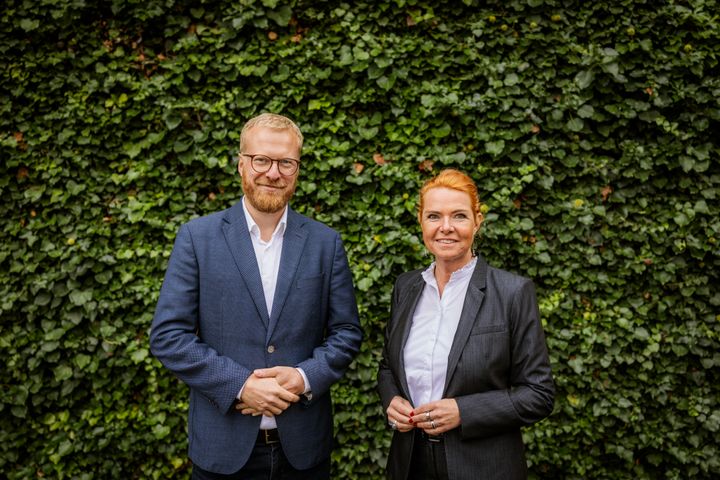 Morten Skov Christiansen og Inger Støjberg står sammen om at beskytte arbejdsløses ret til efteruddannelse i hele landet. Foto: Carsten Snejbjerg