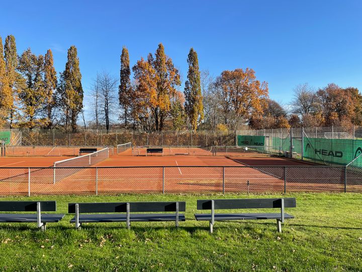 Billede af tennisbaner