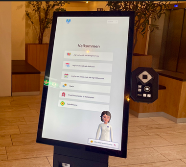 Billede af den ene af de to nye velkomststandere