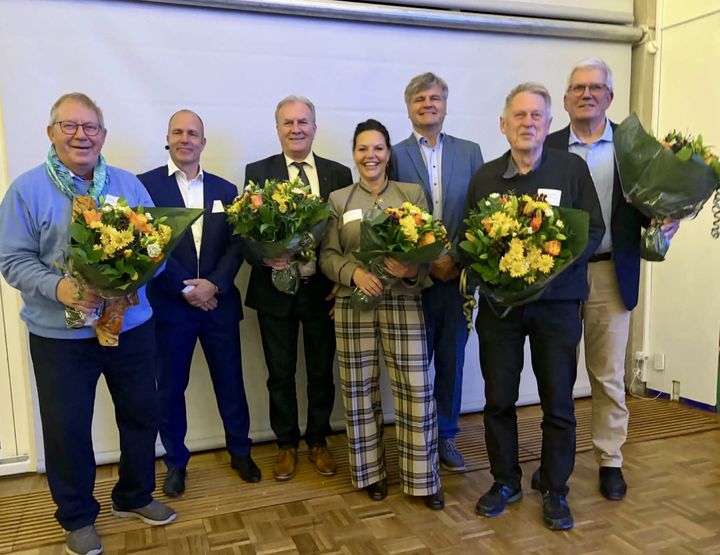 Fra venstre ses : Poul Juul (Fredensborg Gl. Bio), udvalgsformand Jesper Tvilde, Tommy Eriksen (Fredensborg Handel- og Håndværkerforening), Marianne Holst (Rotary), borgmester Thomas Lykke Pedersen, Niels Jensen (Borgerforeningen) og Jens Erik Majlund (Fredensborg Handel og Byliv), Foto: Per Frost Henriksen