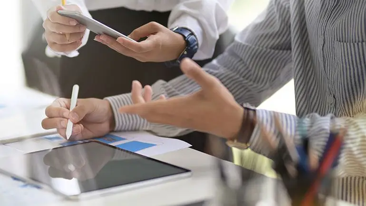 CyPro (Cybersikker Produktion i Danmark) er et dansk initiativ støttet af Industriens Fond (2022-2026), der skal styrke IoT-sikkerheden i danske industrivirksomheder.