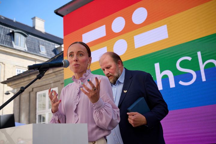 På billedet ses Mikkel Boesen og Mia Krogslund Jørgensen fra Hafnia.