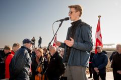 Åbningstalen blev holdt af Mads Haugbølle Behrendsen, formand for Erhvervsskolernes Elevorganisation. Han understregede betydningen af, at netop lærlinge fra tunnelbyggeriet var med til at styre saksen ved åbningen.