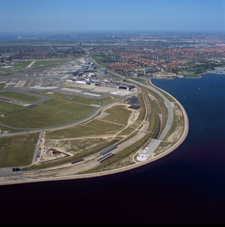 Sund & Bælt igangsætter en miljøkonsekvensvurdering af en oversvømmelsessikring på Sydamager for at beskytte kritisk infrastruktur mod oversvømmelser fra havet. Foto: Sund & Bælt.