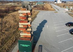 Skulpturen "Naturen Vakler" er opsat ved Femern Bælt-projektet i samarbejde med ZOO.