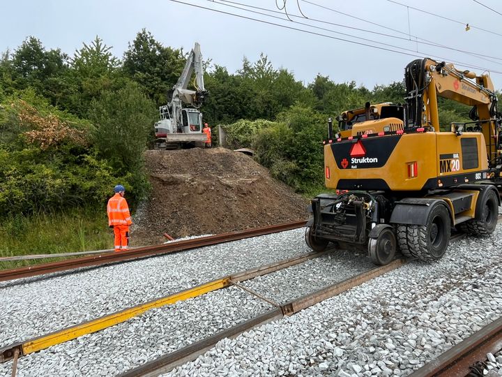Sund & Bælt udskifter i juli otte sporskifter på jernbanen på Korsør og Nyborg stationer som led i løbende opgradering af jernbanen over Storebælt.