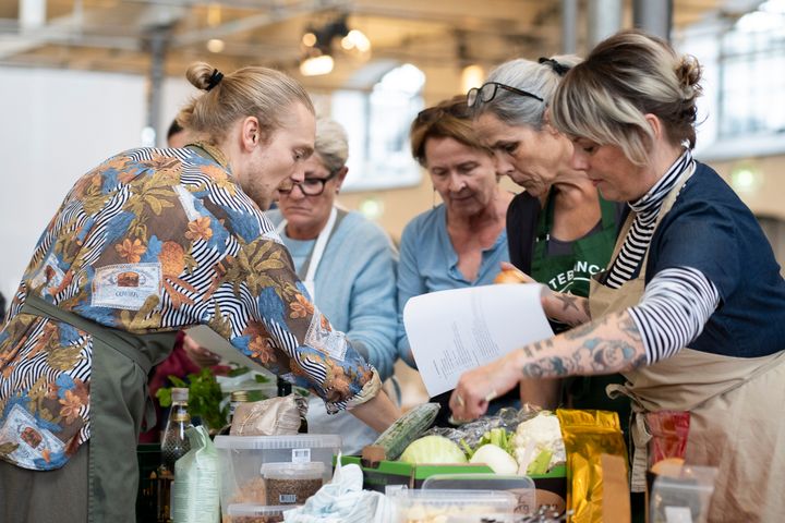 På Plant Food Festival kan gæsterne selv prøve kræfter med deres grønne køkkenfærdigheder på en af messens workshops.