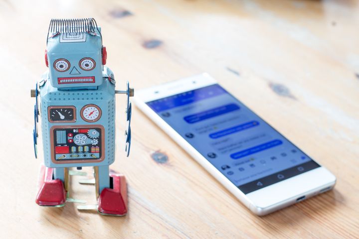 AI-botten Poul kan reagere realistisk på studerendes kommunikation og præsenteres internationalt på OEB-konferencen i Berlin i december 2025