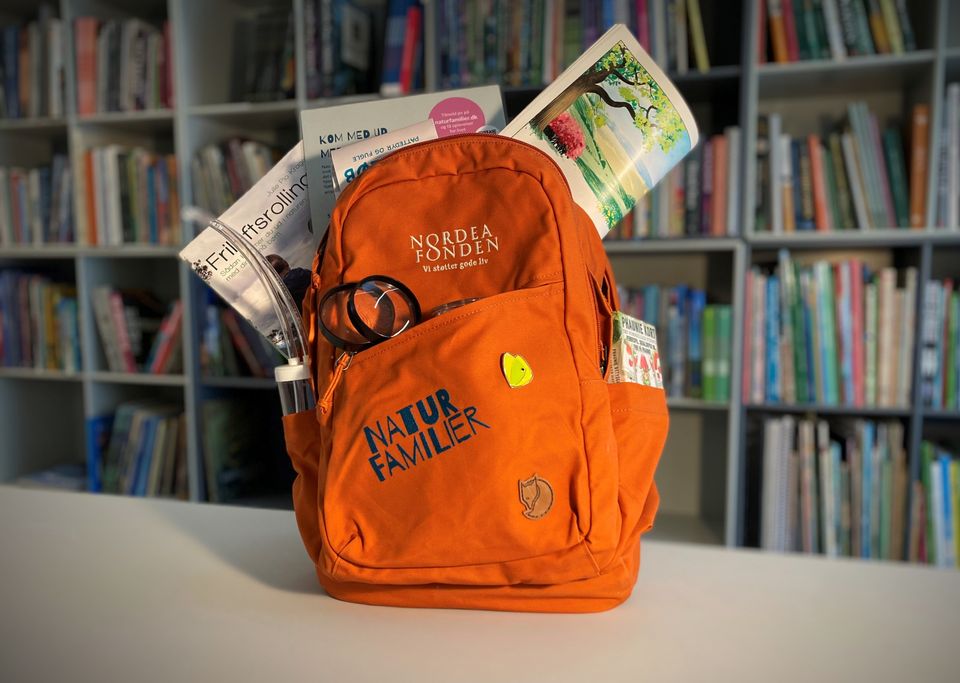 Natur på lånerkortet: Nu skal biblioteker hjælpe flere børnefamilier i naturen Danmarks