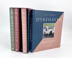Billede af fire bøger om Dyrehaven samlet i en kassette.