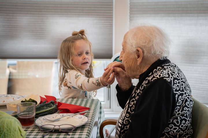 Maddag fejrer de madprofessionelle på plejehjem og i daginstitutioner og dagpleje, som hver dag laver sunde, ernæringsrigtige og velsmagende måltider til børn og ældre.