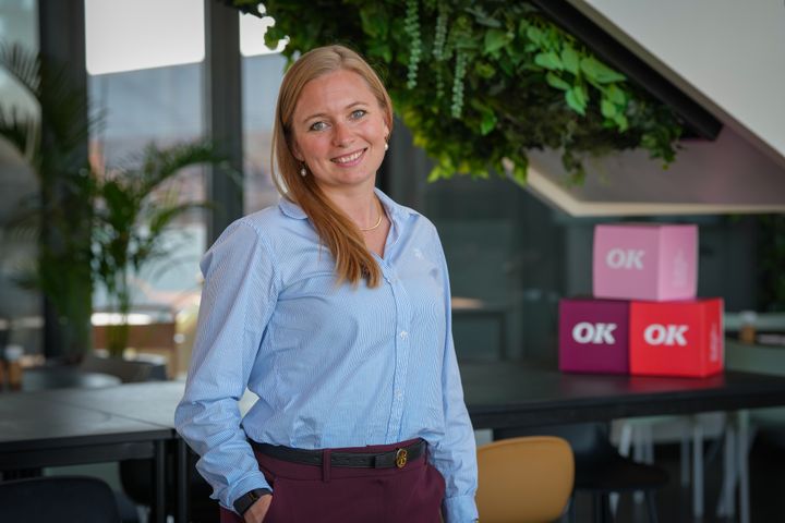 Sofie Lindgaard Breums primære ansvar bliver at sikre, at OK har de rette produkter og kompetencer til at levere den komplette energiløsning og rådgivning til erhvervskunder. Foto: OK