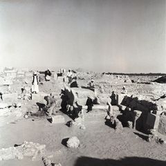 Det 4000 år gamle Barbar tempel udgraves på Bahrain, c. 1959.
