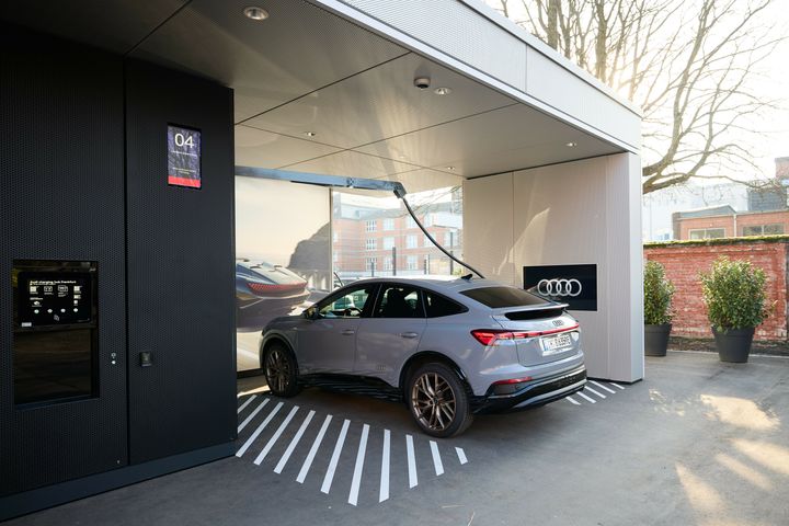 Audi charging hubs