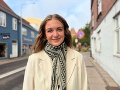 foto af Zenja Leander Ipsen på 19 år. Hun er en af dem, der har meldt sig som frivillig på valgdagen 18. november 2025.