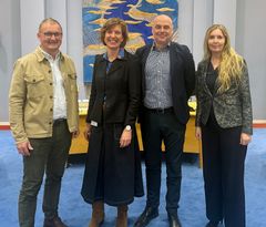 Med ansættelsen af en direktør for de store velfærdsområder er Næstved Kommunes direktion fra 1. maj fuldtallig. Fra venstre: Willy Feddersen, direktør for teknik & miljø, kultur & borgerservice, ejendomme & indkøb. Charlotte Markussen, direktør for sundhed & ældre, arbejdsmarked og handicap & psykiatri. Henrik Harder, kommunaldirektør. Nanna Lohman, direktør for børn, unge & uddannelse.