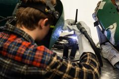 Elever fra 7. årgang kommer helt tæt på en række faglærte fag, når Næstved Kommune afholder MiniSkills torsdag den 7. maj.