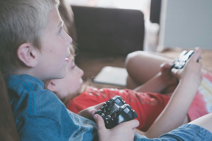 Rigtig mange børn gamer - alene eller med vennerne.