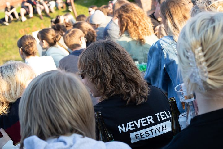 Foto fra Næver Tell Festival, 2024.