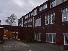 I de sidste dage op til ferien har skolens medarbejdere arbejdet på fuld drøn for at få de sidste ting på plads, inden eleverne rykker ind.