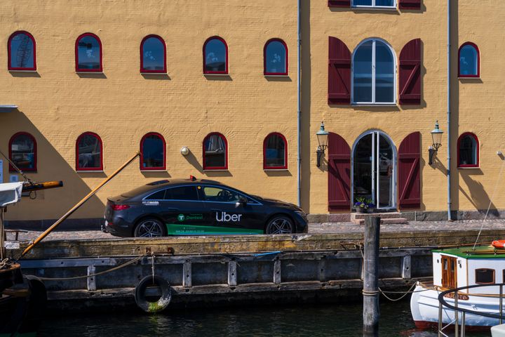 Dantaxi og Uber tilbyder nu også taxikørsel i Svendborg.