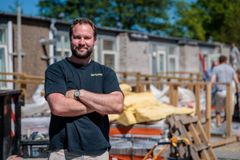 Projektleder Emil Vitus Jensen og hans team fra Skou Gruppen er kommet godt fra start på den omfattende renovering af Blåbærhaven i Humlebæk.