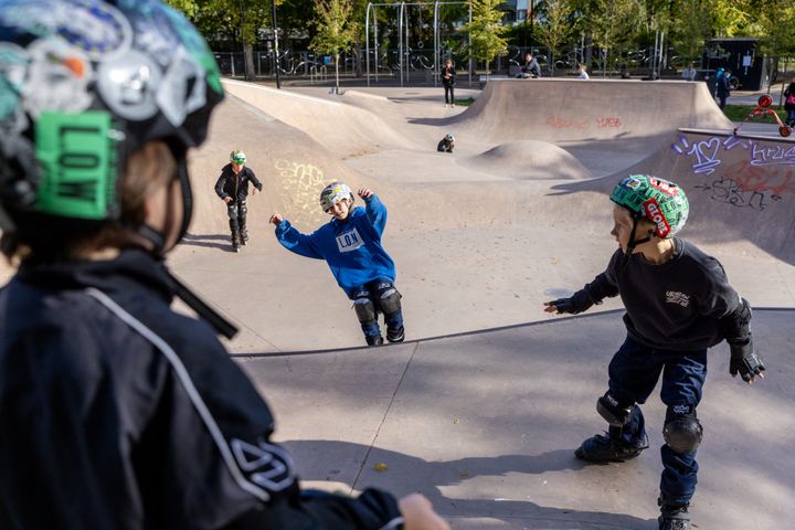 I sommerferien kan børn og unge blandt andet prøve kræfter med "StreetCamp"