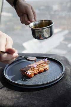 På SUKAIBA Copenhagen serveres "sexet panasiatisk gastronomi" med løssluppen inspiration fra hele Fjernøsten. Foto: PR