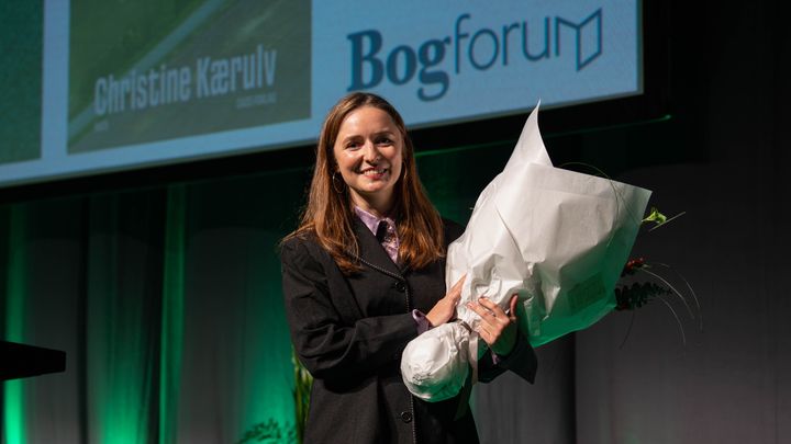 Forfatter Christine Kærulv modtager Bogforums Debutantpris 2025 for digtsamlingen Motherlode