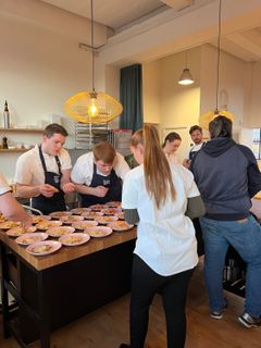 I projektet Højskole uden Mure har 250 udsatte børn og unge været gennem forløb, som har trænet dem til at kunne klare sig i eget liv og til job og uddannelse. Foto: PR.