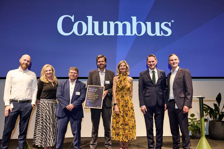 Columbus og Microsoft på scenen til Microsoft Partner Award 2024