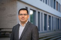 Mahdi Abkar forsker i fluidmekanik og turbulens, blandt andet de komplekse luftstrømme i vindmølleparker. Bedre forudsigelser af disse strømninger kan hjælpe med at optimere vindmølleparkernes ydeevne og øge energiproduktionen. Mere overordnet skal hans forskning bidrage til mere effektive og robuste energisystemer baseret på strømning af væsker og gasser og i sidste ende til at begrænse klimaforandringerne.