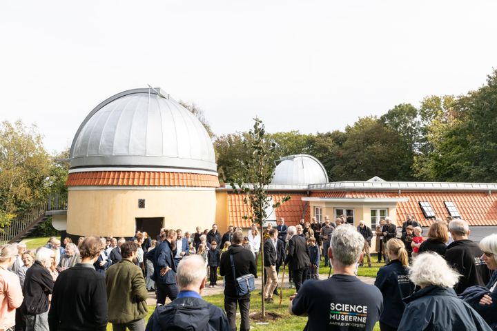 Fonde og andre bidragydere har givet Science Museerne, Aarhus Universitet, 17 millioner kroner  til at restaurere Ole Rømer Observatoriet og etablere en Sciencepark.