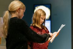 Man kan komme på sporleg rundt på Steno Museet i efterårsferien og opleve, hvordan forskellige dyr ser, og hvordan deres supersanser hjælper dem