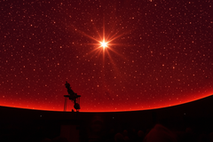 Astronomisk jul i Planetariet på Steno Museet. I december kan man høre spændende fortællinger om julestjernen.