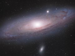 Ved en stjerneforevisning på Ole Rømer Observatoriet kan man også se nogle af de spektakulære billeder, der er taget gennem observatoriets teleskoper – blandt andet dette af vores nabogalakse, Andromeda.