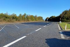 Spritnye p-pladser til lastbiler på rasteplads Øster Løgum Øst klar til brug. Foto: Vejdirektoratet