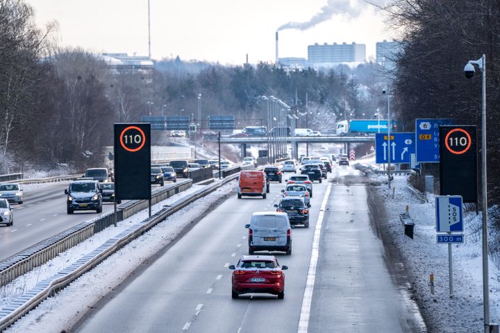 Der bliver fortsat kørt med løftet speederfod på de danske motorveje. Foto: Vejdirektoratet