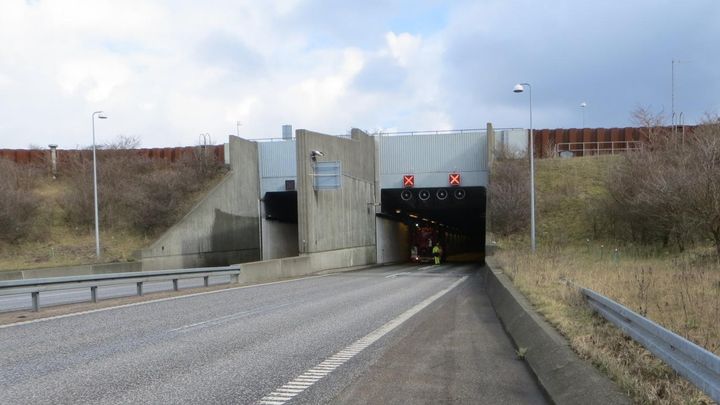 Væggene i de to tunnelrør trænger til ny maling. Foto: Vejdirektoratet