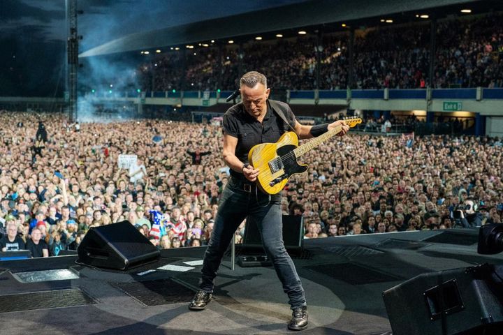 Tirsdag 9. juli giver Bruce Springsteen & E Street Band koncert i Odense. Foto: Rob DeMartin/Live Nation