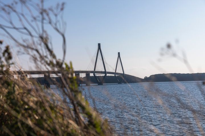 Farøbroerne består af to broer, der ligger i forlængelse af hinanden. Foto: Vejdirektoratet