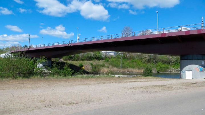 Næstved Svingbro skal have justeret de rigler, der sikrer, at broens svingfag er låst, når den er åben eller lukket. Foto: Vejdirektoratet