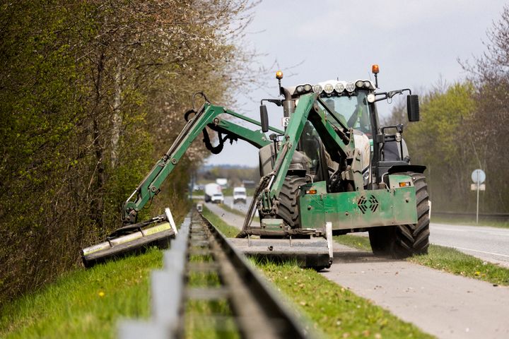 Opgaven med at stå for driften af de danske statsveje kommer de næste fire år til at blive delt mellem to leverandører. Foto: Vejdirektoratet